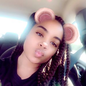 Meet your Posher, Kaela